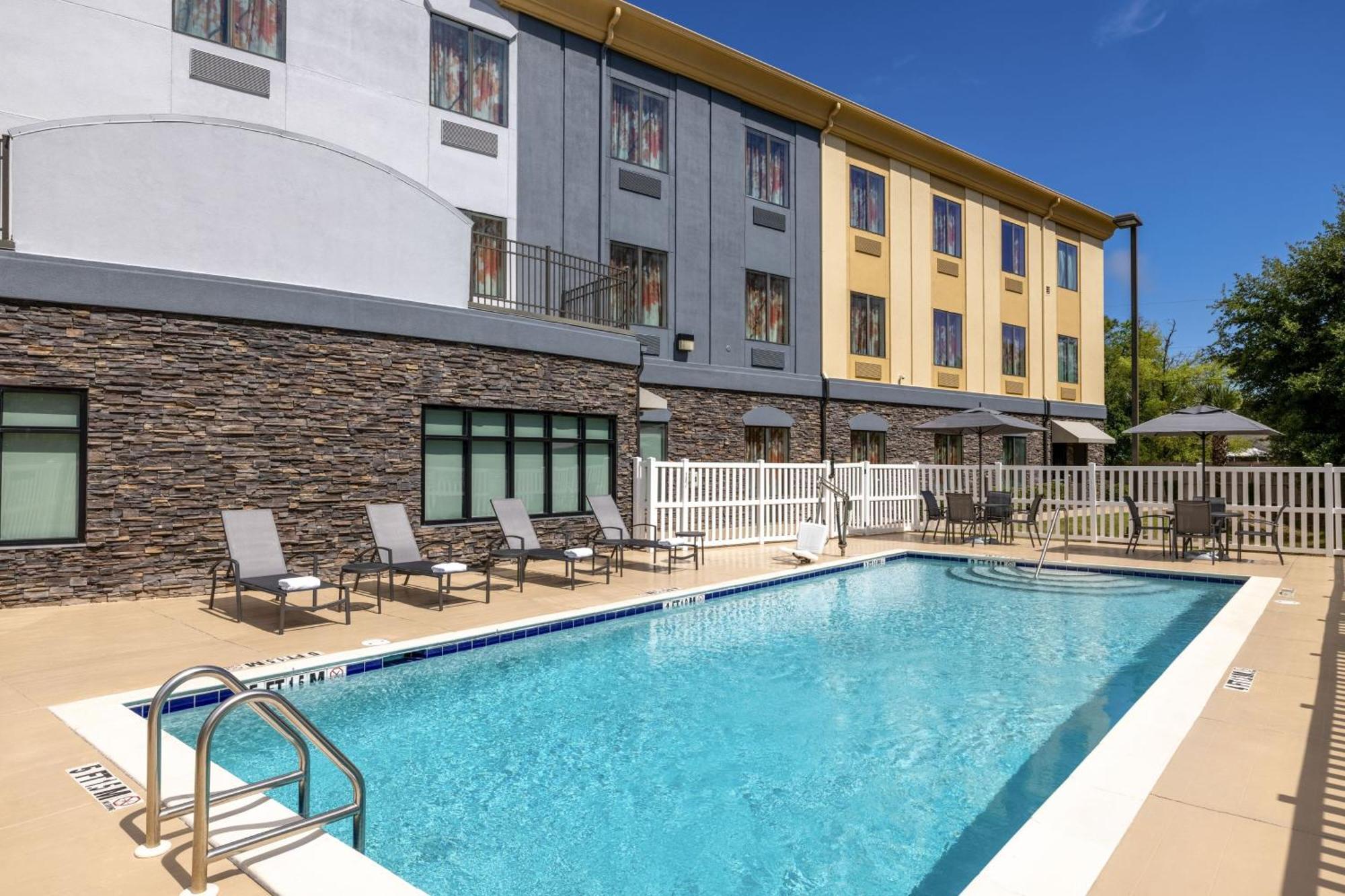 Fairfield Inn & Suites By Marriott Fort Walton Beach Hurlburt Area Екстер'єр фото